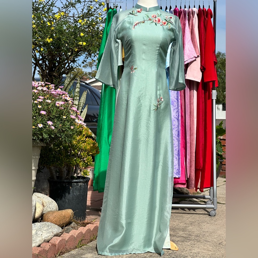 $70 Traditional Ao Dai